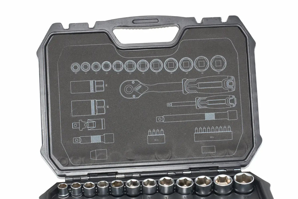 Eclipse Professional 34pc Socket Set 1 4 and 3 8 Drive by Cherry Tree Tools in chrome vanadium steel with ratchet