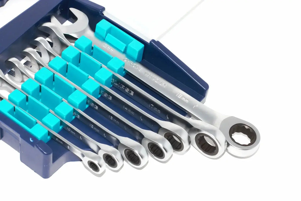 Eclipse 7 Piece Ratchet Spanner Set by Cherry Tree Tools, chrome vanadium steel fixed head spanners in turquoise