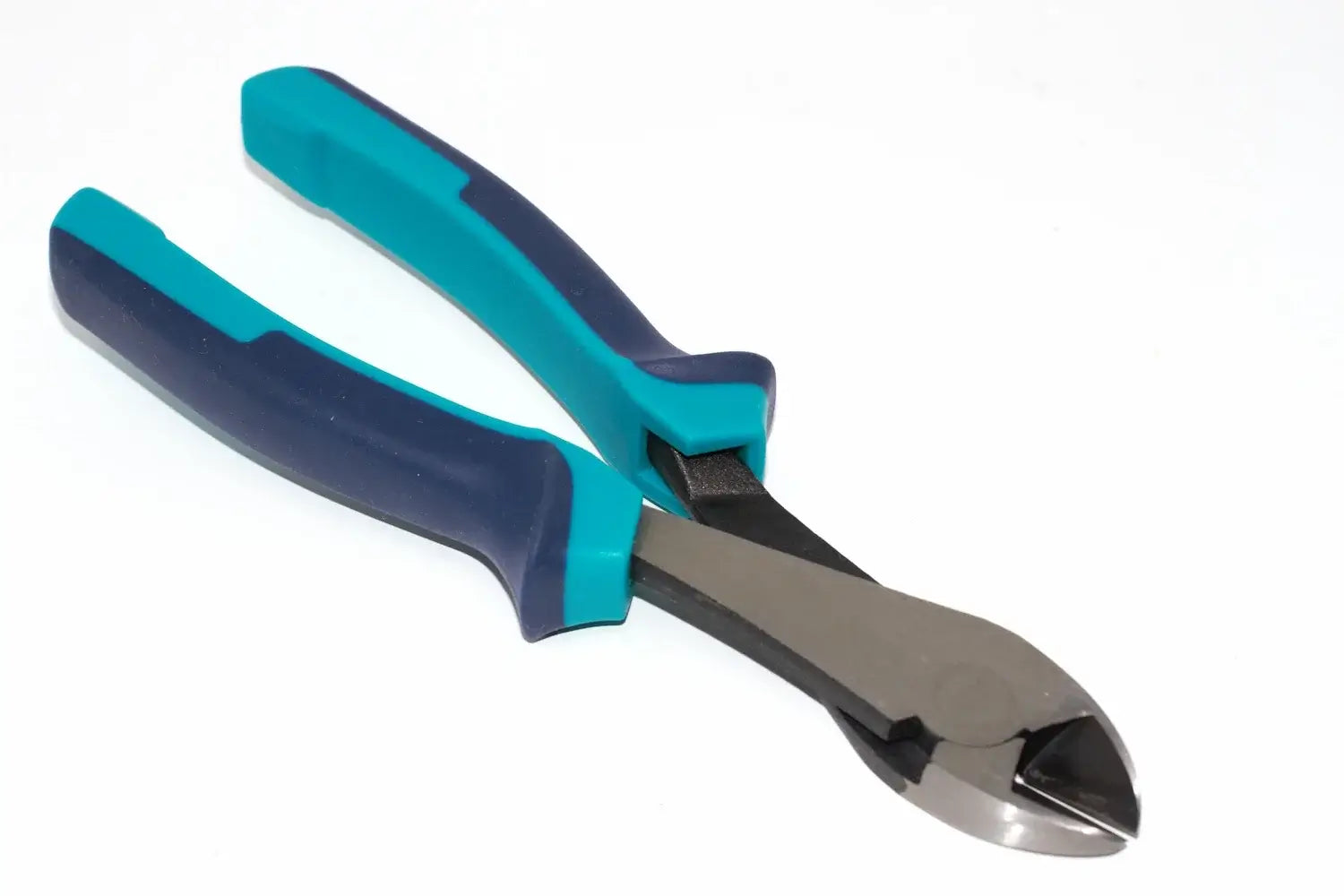 Eclipse 8" Diagonal Cutting Nippers heavy duty by Cherry Tree Tools, blue and black soft feel grip