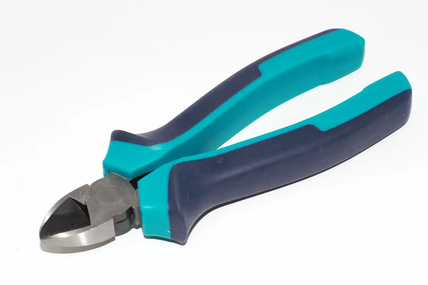 Eclipse 6" Diagonal Cutting Nippers by Cherry Tree Tools in teal and dark blue with precision-ground blades