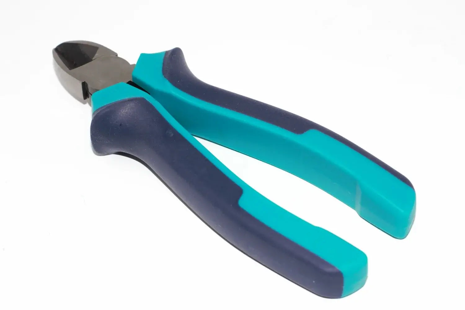 Eclipse 6" Diagonal Cutting Nippers by Cherry Tree Tools, teal and navy with precision-ground blades