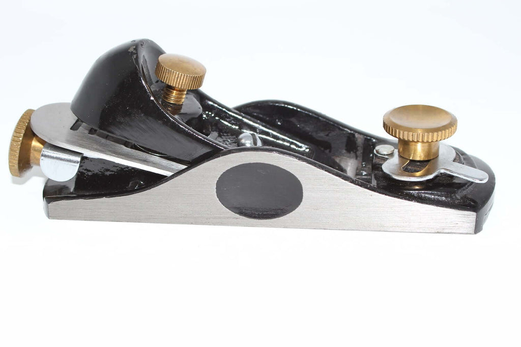 Silverline No 2 Block Plane 35mm low angle image showcasing its detailed design and high-performance features.