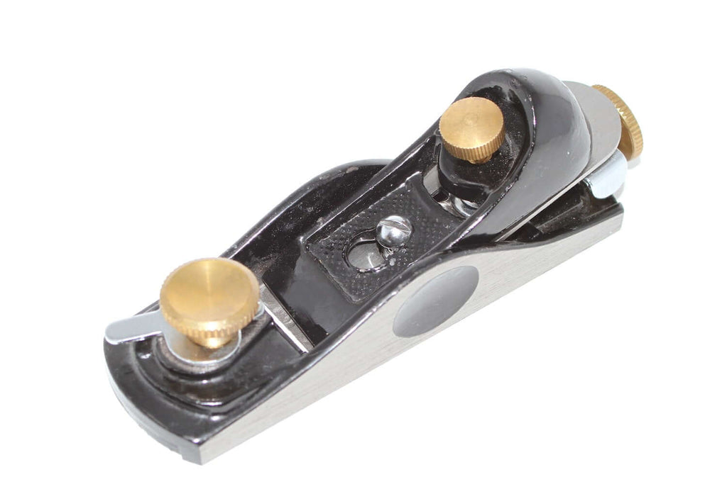 Silverline No 2 Block Plane 35mm showing robust design and precision engineering for woodworking.