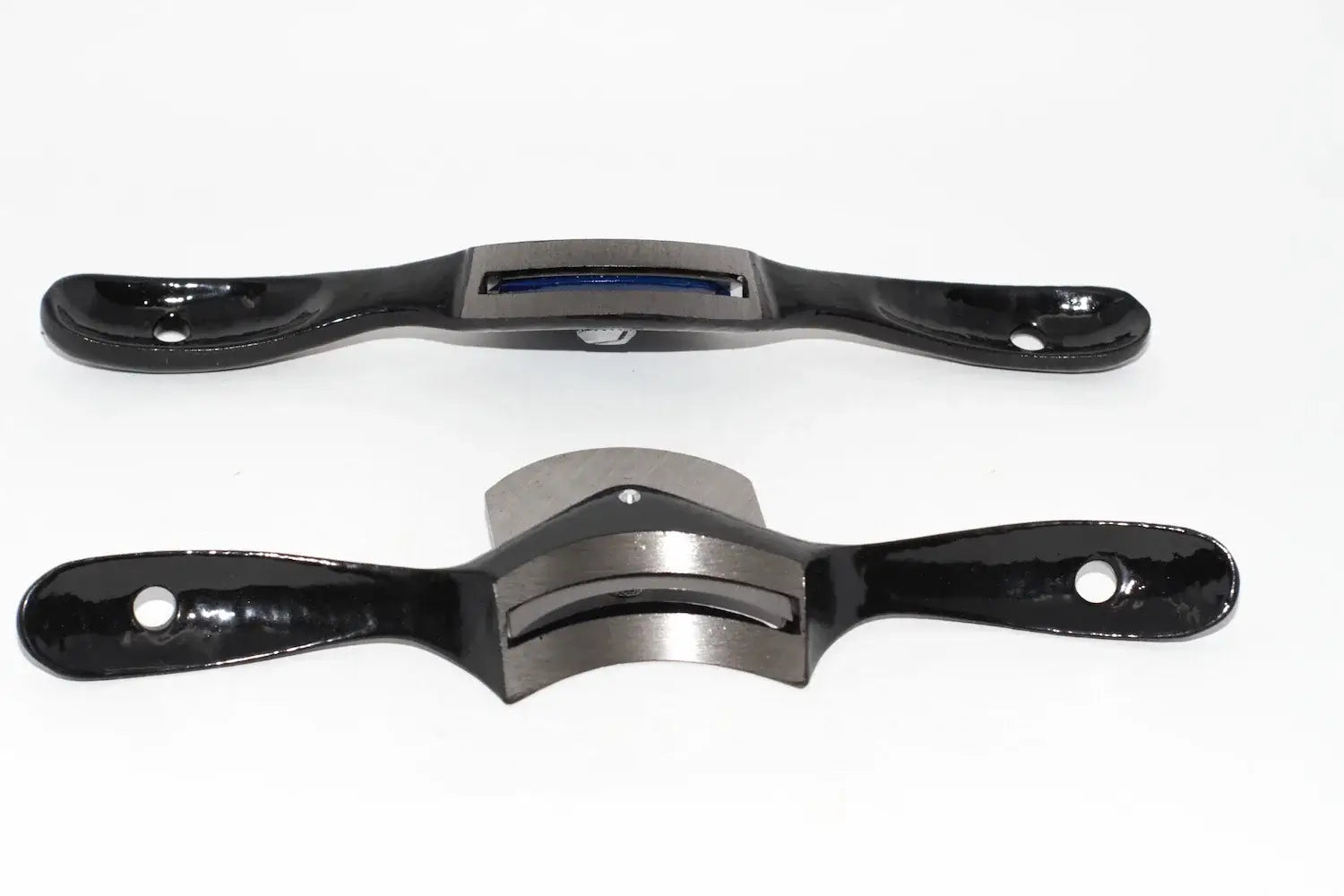 Spear & Jackson Spokeshaves Twin Pack- 2 piece set with ergonomic handles and carbon steel blades.