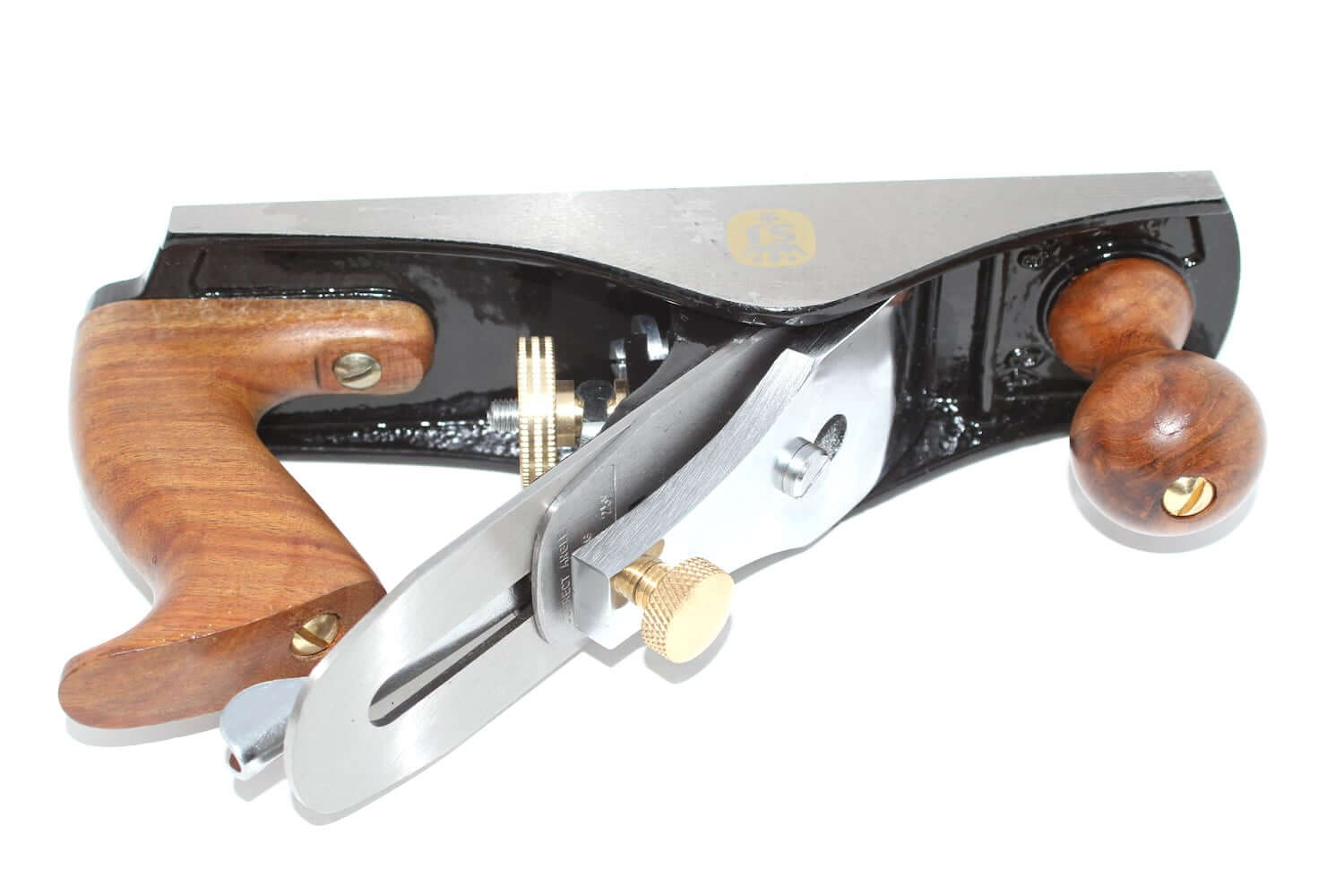 Spear & Jackson No 4 Smoothing Plane shown from the side, featuring wooden handles and precision blade for woodworking.