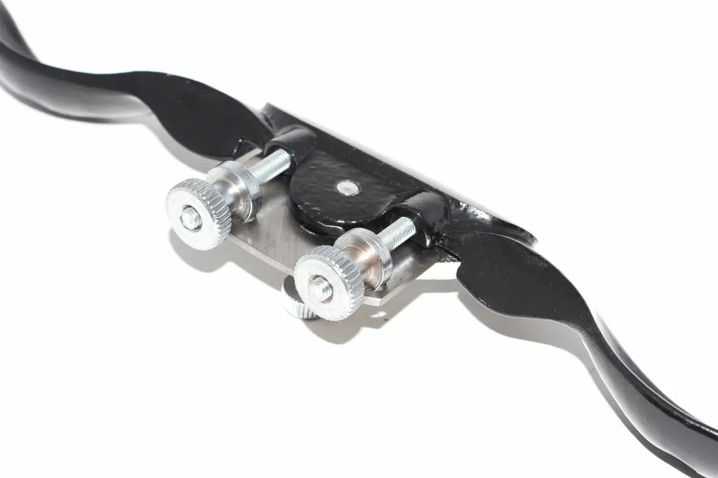 Spear & Jackson Round Spokeshave detailed close-up of adjustable cutter mechanism and ergonomic handle.