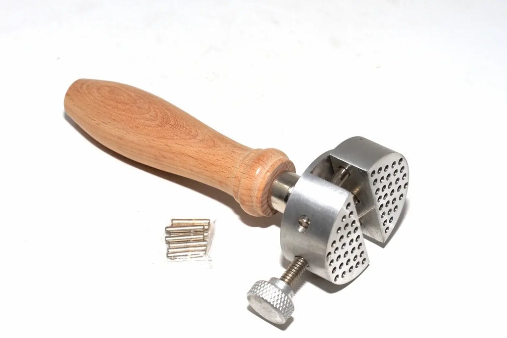 Silverline 24mm hand vice work holder by Cherry Tree Tools with cast body and hardwood handle