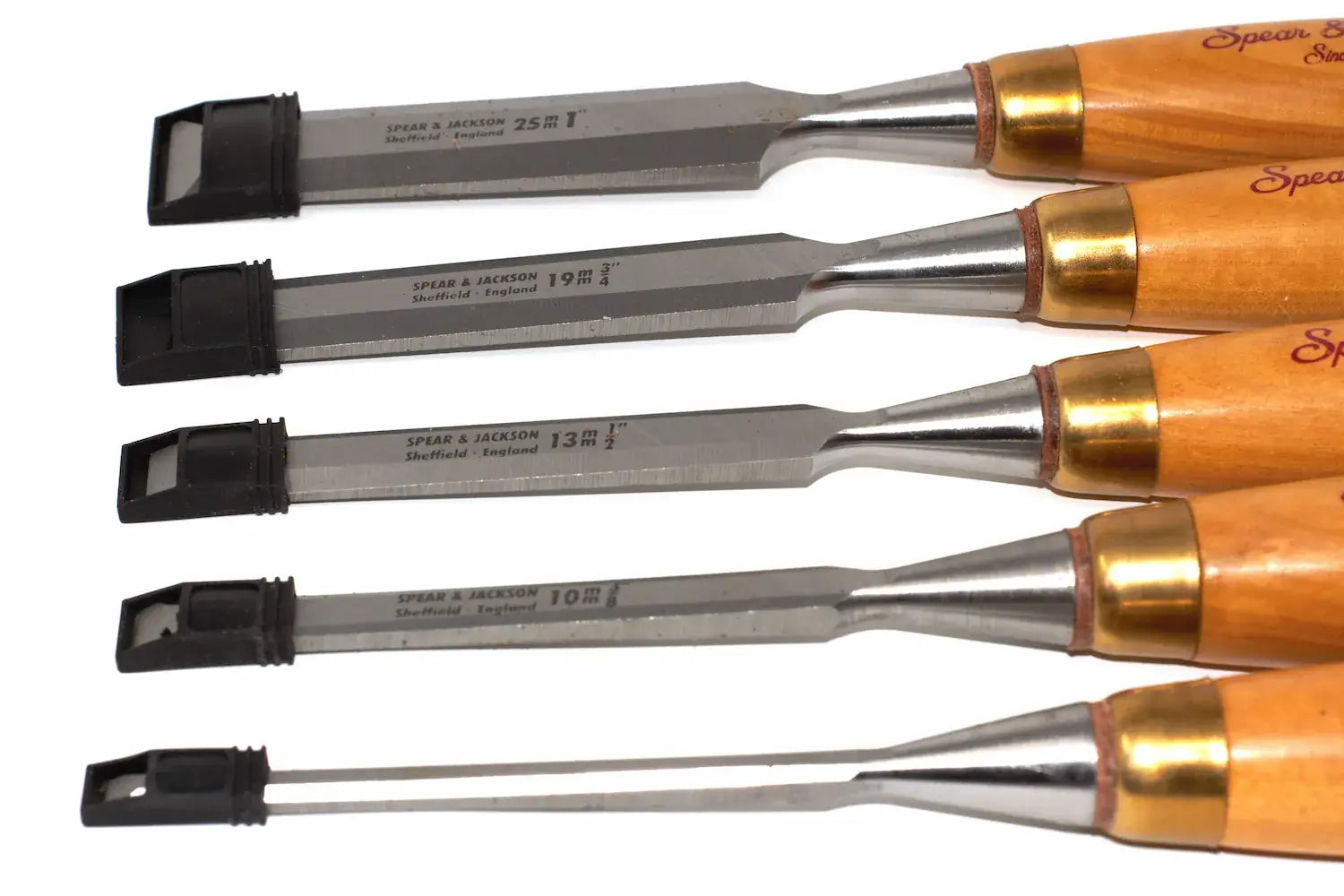 Spear & Jackson 5pc Wood Chisels Set showing various sizes and details of blades, handcrafted in Sheffield, England.
