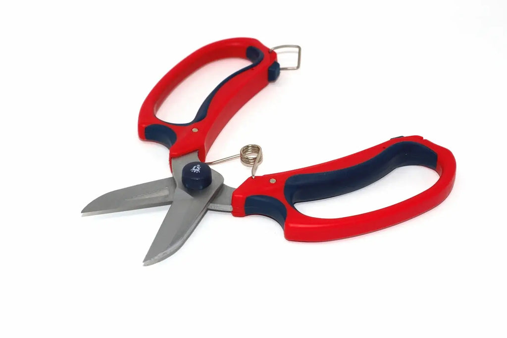 Spear & Jackson Comfort Garden Scissors by Cherry Tree Tools with red and navy ergonomic handles
