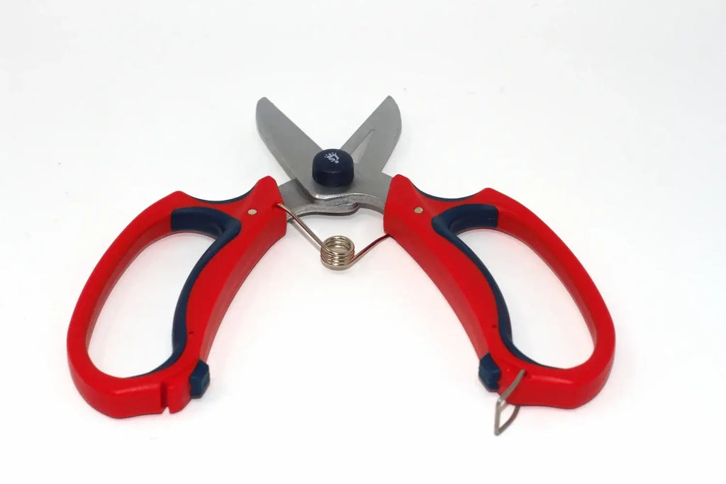 Spear & Jackson Comfort Garden Scissors by Cherry Tree Tools with red and navy soft touch handles