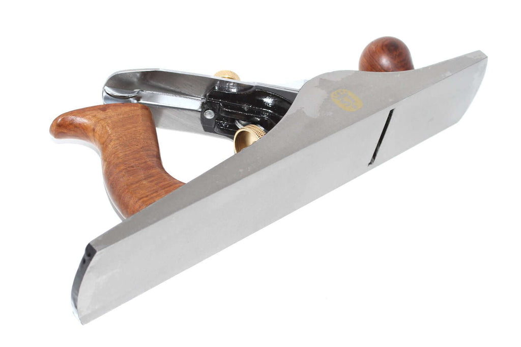 Spear & Jackson No 5 Jack Plane - 50mm cutter with a wooden handle and precision blade.