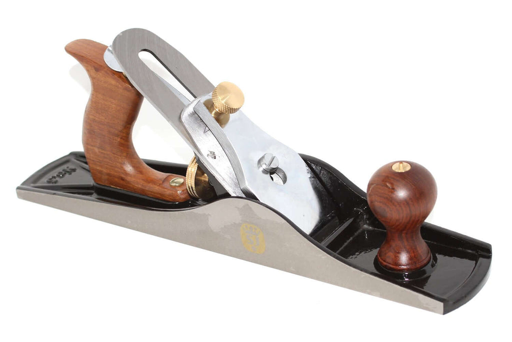 Spear & Jackson No 5 Jack Plane - 50mm cutter with wooden handle and precision blade for woodworking.